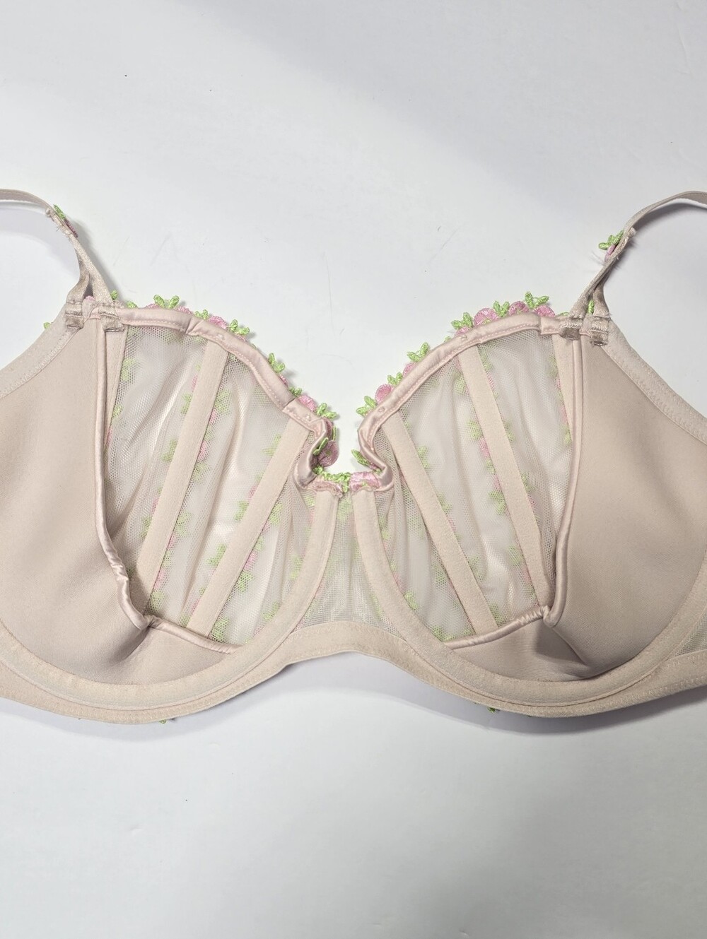 Victoria's Secret Dream Angels Rosebud Pink Structure Unlined Balcony Bra 36DD - Picture 8 of 9
